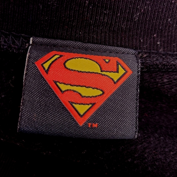 Superman Black Sweater - Picture 3 of 3